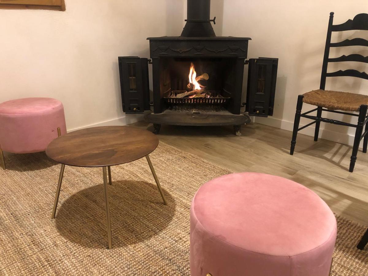 فيلا La Casita De El Montan أفيليس المظهر الخارجي الصورة